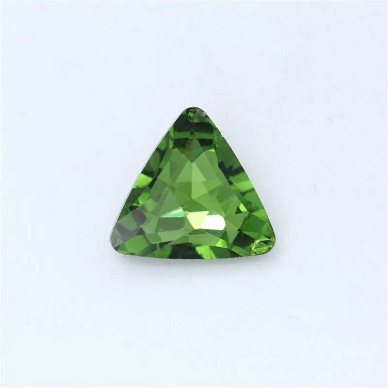 Grass green 8mm 10 шт. треугольные хрустальные 3D Подвески для ногтей Белые AB Стразы с серебряным острым дном голографическое искусство ногтей украшение маникюр - Цвет: Grass green 8mm