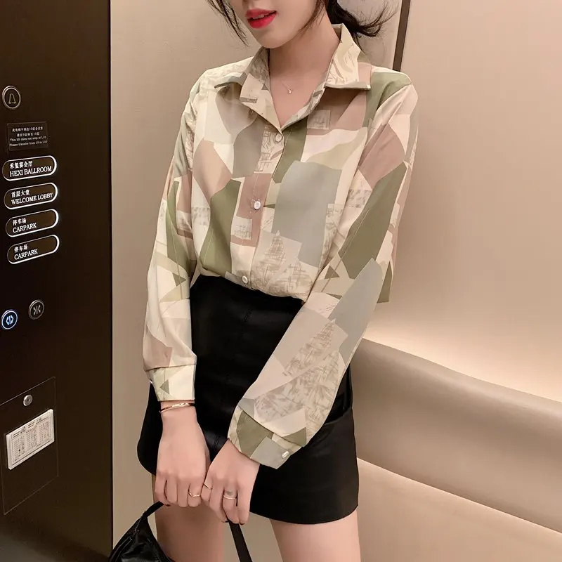 2020 Fashion Chiffon Shirt Spring Shirt Vintage Chiffon Shirt INS Printed Shirt Turn-down Collar Office Lady Plaid Full Regular