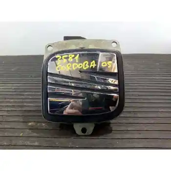 

6L6827573B HANDLE OUTER PORTON SEAT CORDOBA SALOON (6L2)