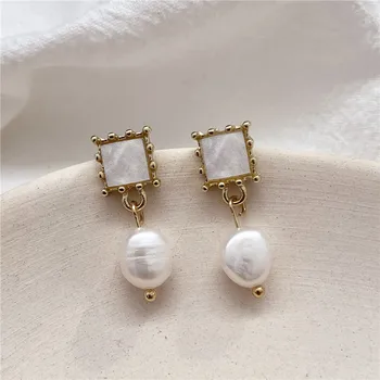 

Fashion contracted small natural pearl earrings female temperament square frame geometry earrings adorn article