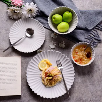 

Dinner Plates White Round Kitchen Dinnerware for Salad Steak Cake Bread Dessert Spaghetti Plates Dishes Bowls Porcelain Plate