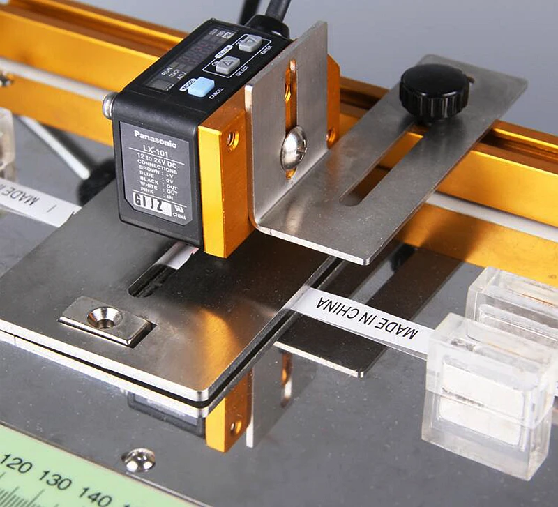 Машина для резки этикеток 120 каналов горячей и холодной с позиционированием