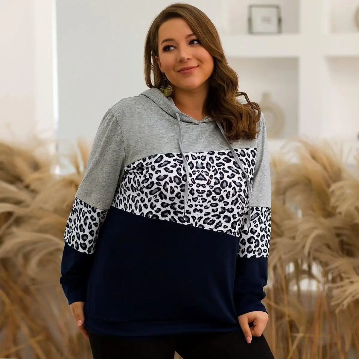

Plus Size Leopard Hoodies Women Patchwork Sweatshirts Casual Hoodie Loose Women Clothes