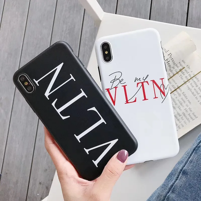 

Hot Luxury brand Italy VLTN cover case for apple iphone X XR XS MAX 6 6s 7 8 plus fashion trend white soft silicone phone coque