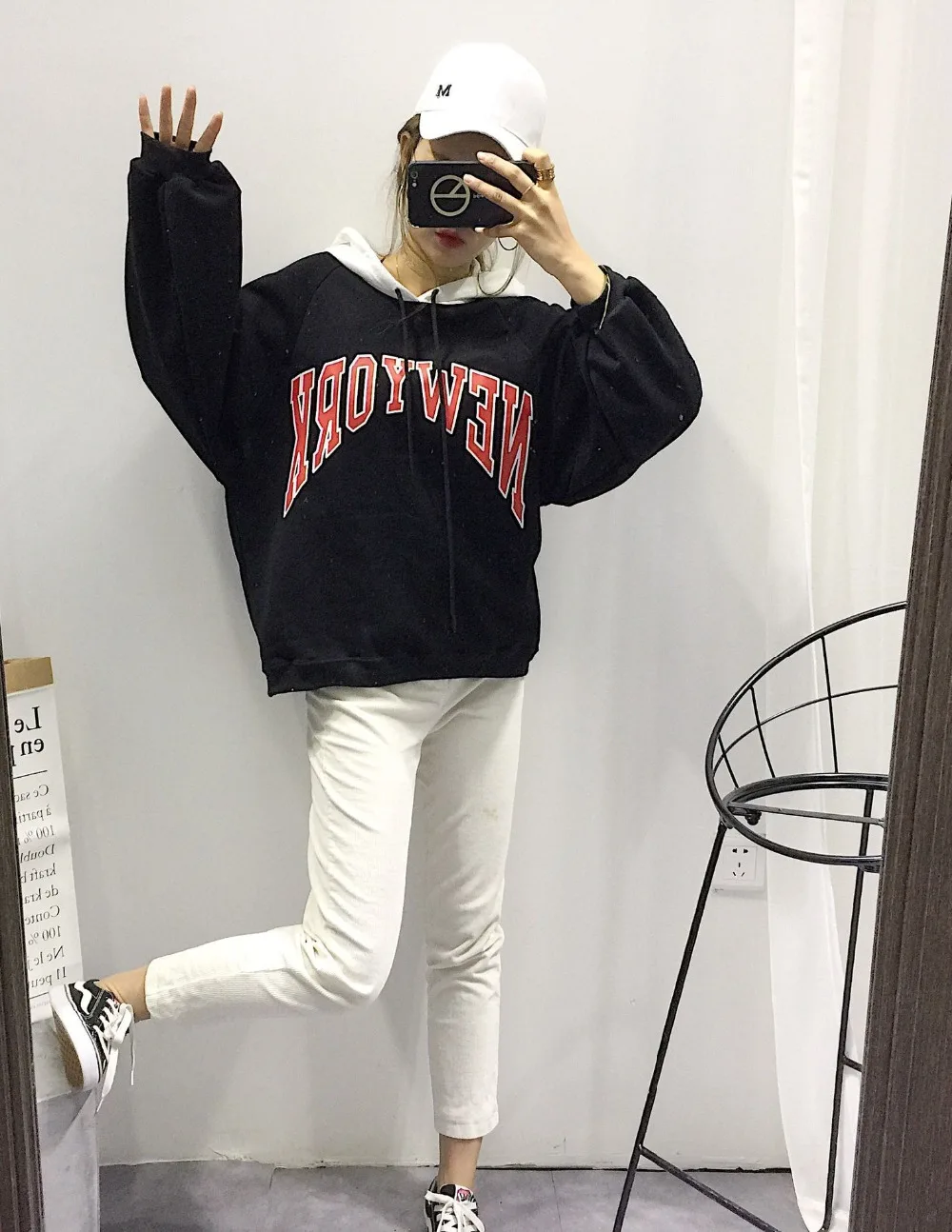 9501521754_235617381