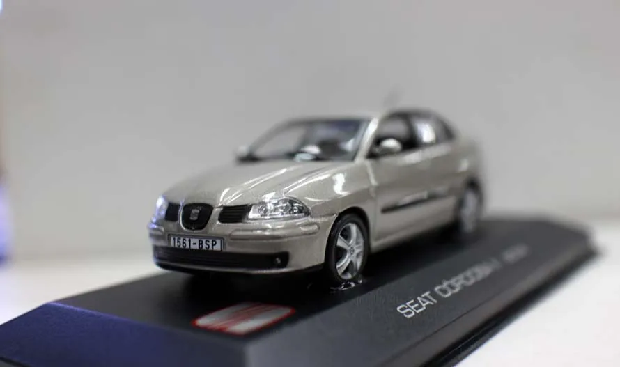 Iх O 1:43 SEAT CORDOBA II 2002 бутик сплава игрушки для детей Детские игрушки модель подарок оригинальная коробка