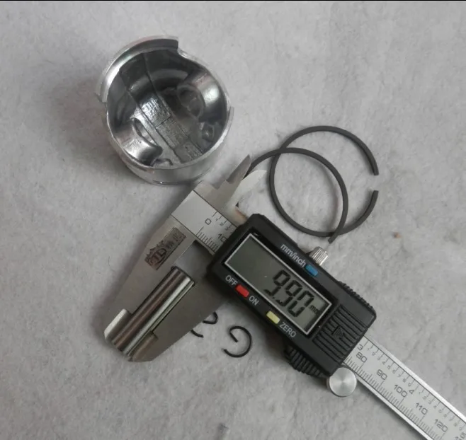 PISTON KIT 44M MITSUBISHI TL52 44F-5 6