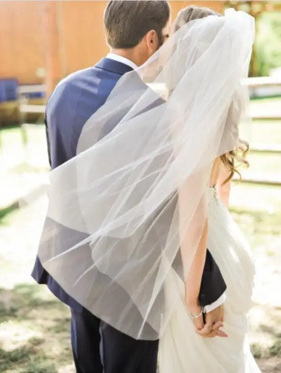 Bridal Veil One Layer Short with Comb