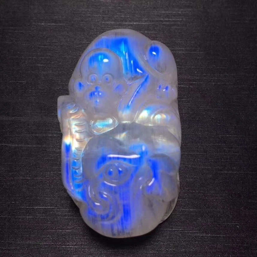 

Natural Moonstone Blue Light Clear Bead Pendant Women 31x18.5x12.6mm Crystal Fashion Stone Gift Crystal Monkey Carved AAAAAA