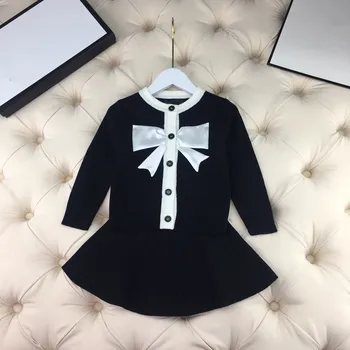 

2020 New Fashion Kids Girls 2pcs Knit Clothes Set for Children Cardigan +pleated Skirt Fall Winter Xmas Outfit Korean Boutique