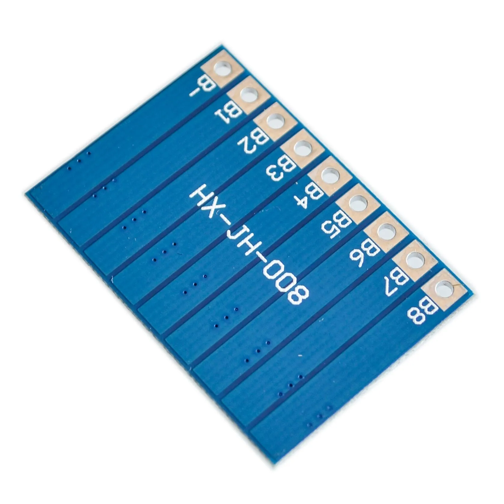 Équilibreur BMS 3S-8S 4.2V 68mA posé sur un fond blanc, mettant en évidence sa taille compacte.
