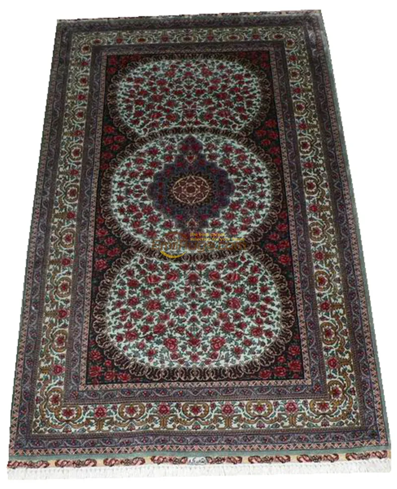 Рисунок 5 - Шелковые ковры ручной работы