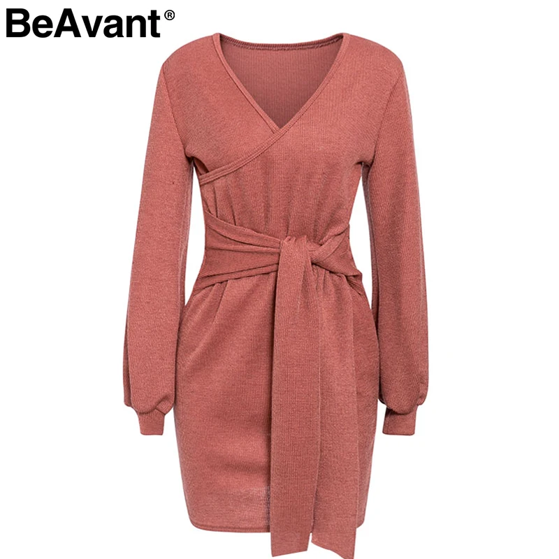 Кораллово-Красный BeAvant, сексуальное трикотажное платье с v-образным вырезом, женское платье с рукавом-фонариком, для офиса, для девушек, Осеннее короткое платье для вечеринки, элегантное однотонное платье-свитер с бантом на поясе - Цвет: Кораллово-Красный