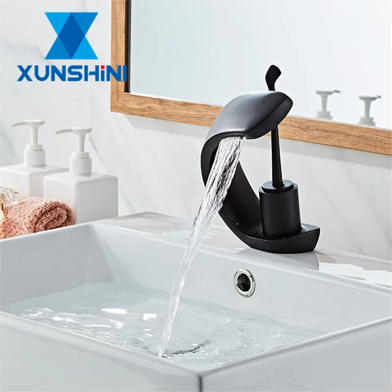 

XUNSHINI Basin Faucet Cold&Hot Waterfall Contemporary Chrome Brass Bathroom Basin Sink Mixer Deck Mounted Waterfall Tap