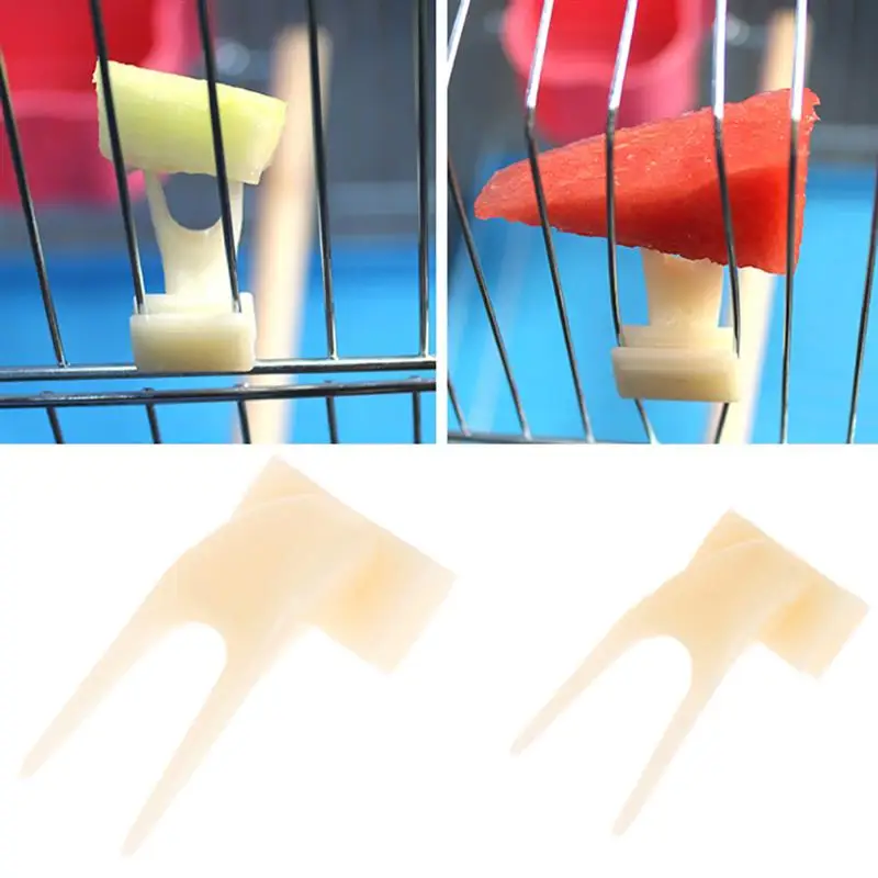 Legendog 2Pcs Creative Birds Parrot Fruit Fork Creative Plastic Bird Food Holder Bird Feeder For Parrots Pet Feeding Supplies