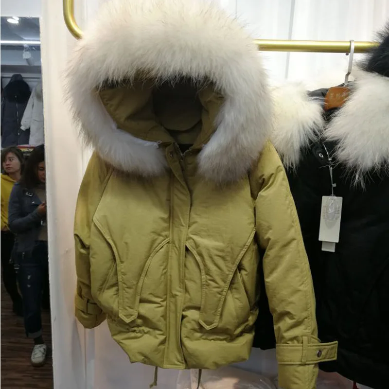 Стиль Dongdaemun,, Женский плотный короткий пуховик с капюшоном и воротником из меха енота в Корейском стиле