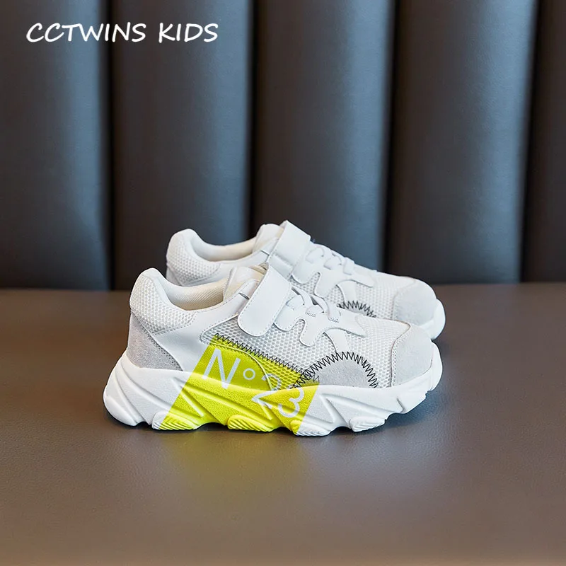 Цвет: желтый CCTWINS обувь для детей осень для маленьких девочек, из Pu искусственной кожи детская кожаная обувь повседневная обувь для мальчиков, модные спортивные кроссовки, FS3051 - Цвет: Цвет: желтый