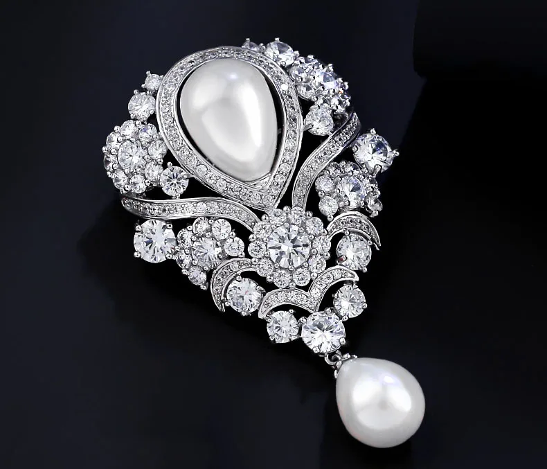 Women's beautiful Cz micro White Shell Pearl Brooches