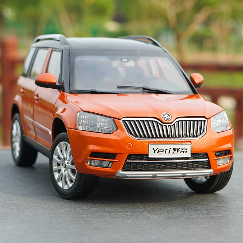 Оригинальная коробка 1:18 высокотщательная модель автомобиля Skoda YETI SUV из сплава