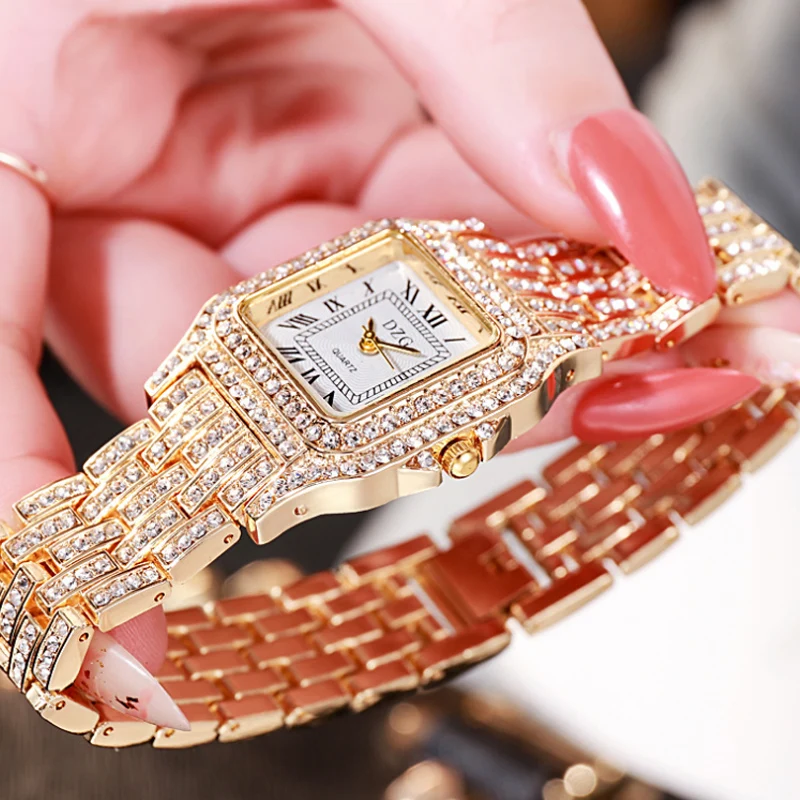 Women's Fashion Diamond Square Steel Band Diamond Dracelet Women's Watch Roman Lettering Small Dial Trendy Student Quartz Watch