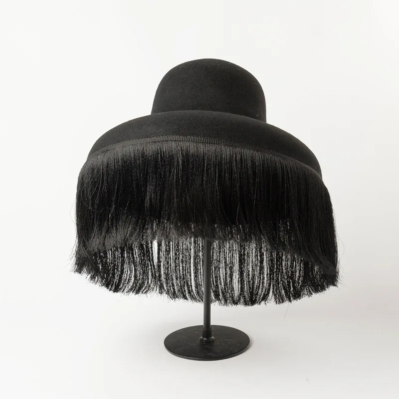 Женская мода Ретро стиль шерсть фетровая шляпа-котелок, черный цвет кисточкой с большими полями купольная шляпа, Регулируемая шляпа для шоу