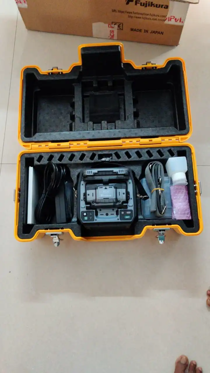 

FSM-88S Core Alignment Newest Fujikura 70S+ ARC Optic Fiber Fusion Splicer Multi-function English language Splicing Machine