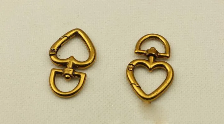 antiquegold 5 шт. круглые металлические пряжки в форме сердца для сумок, сумок, ремней, крючков для ключей, ошейник для собак, поворотные зажимы для триггеров, сделай сам, кожаные поделки - Цвет: antiquegold