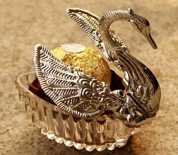 

Wholesale Plain Swan Wedding Favor Candy Boxes Gift Box Silver And Gold Color Available,200pcs/lot
