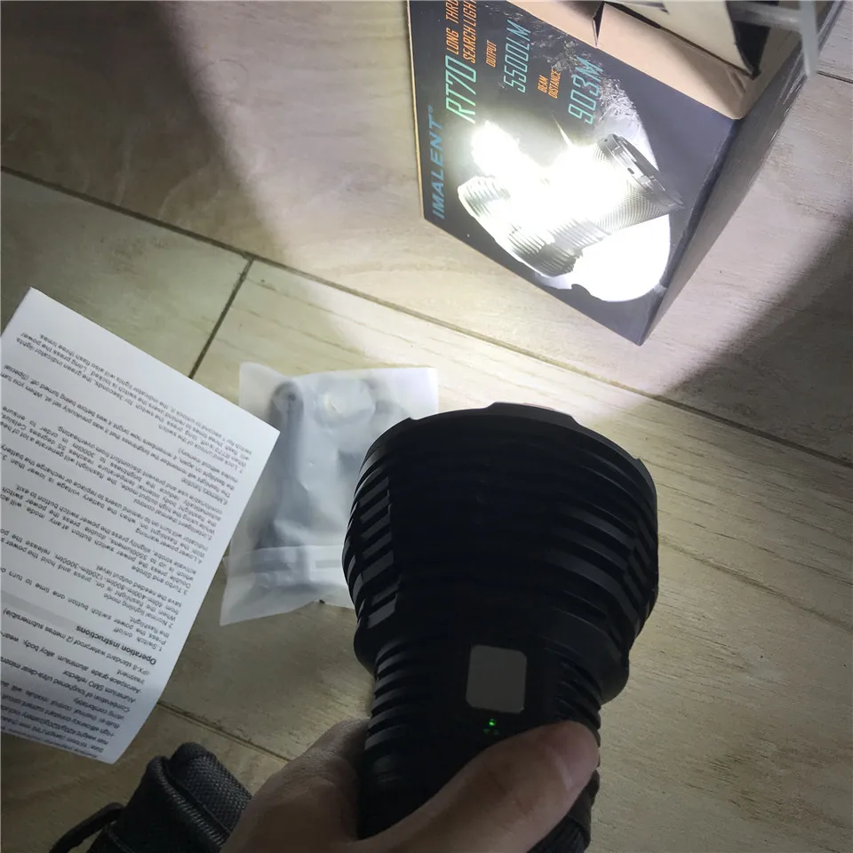Imalent RT70 5500lm Magnetic LED Rechargeable Flashlight 903m 18650 Jungle Search Light IP68 Portable Flashlight (10)