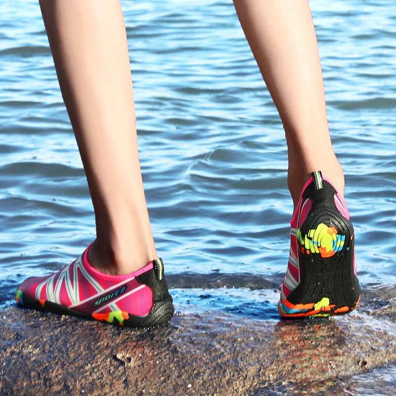 Summer Barefoot Sandals Breathable Lightweight Couple Swimming Water Shoes Non-Slip Aqua Shoes Unisex Beach Slippers 35-46 water shoes summer sandals aqua shoes barefoot shoes sandals slippers flip flops