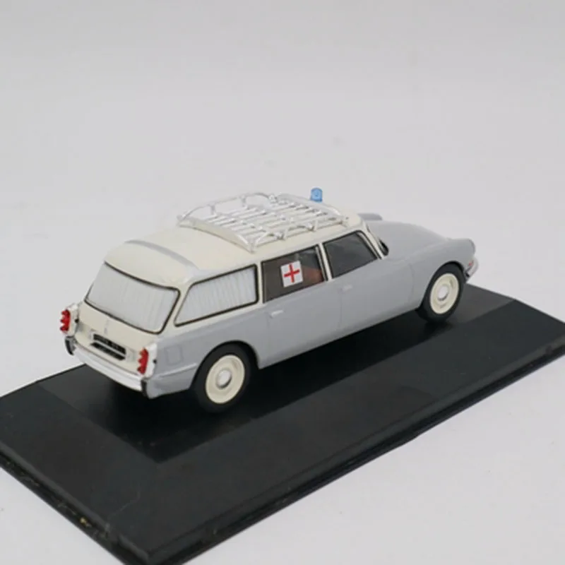 1:43 ID19 Diecast Alloy Ambulance Car Model Simulation Retro Classic Metal Vehicle Model Toys Collection Artwork for Fans of Car