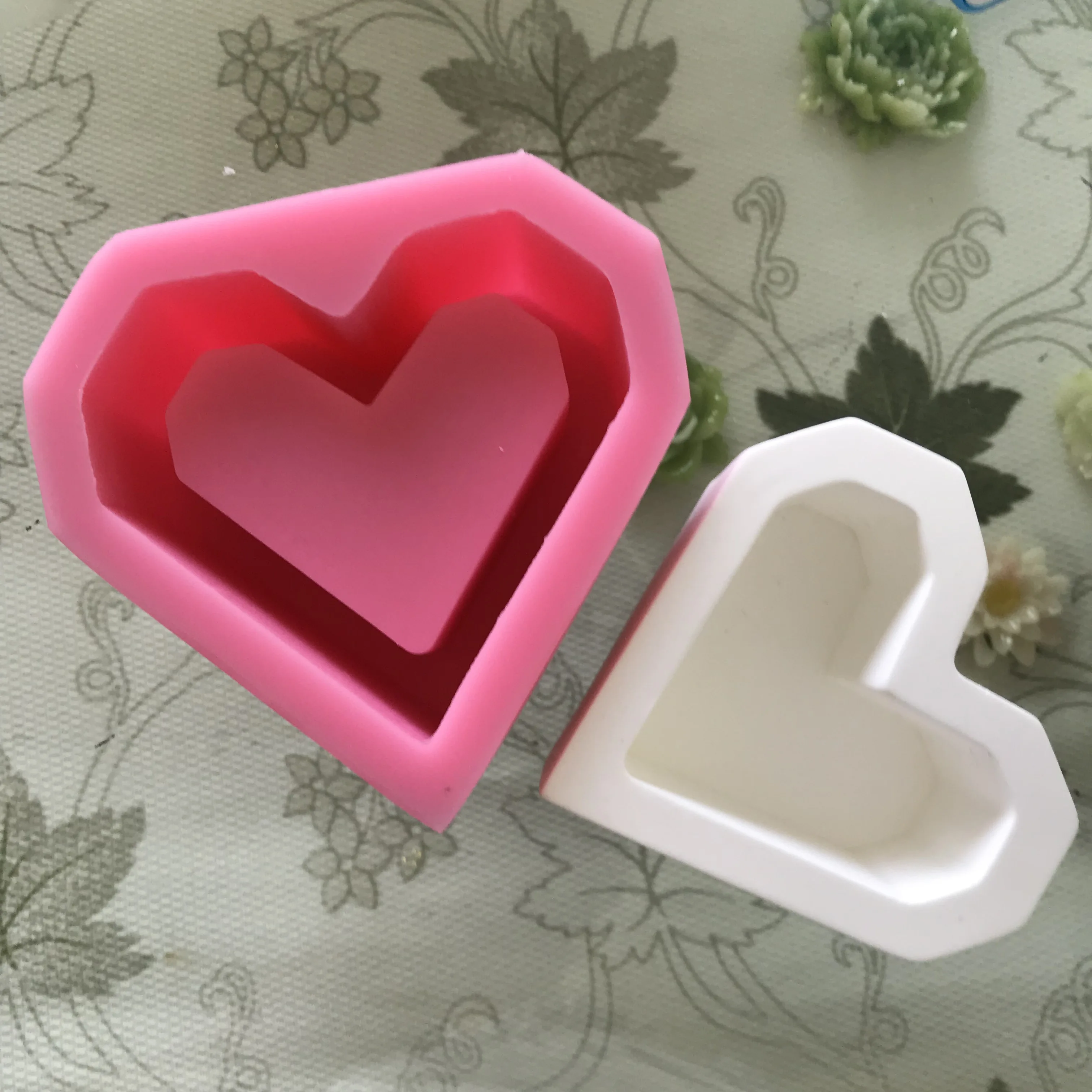 

3D Heart Silicone Ashtray Tray Mould, Resin Epoxy Craft, Planter, Flowers Pot Molds, Concrete Casting