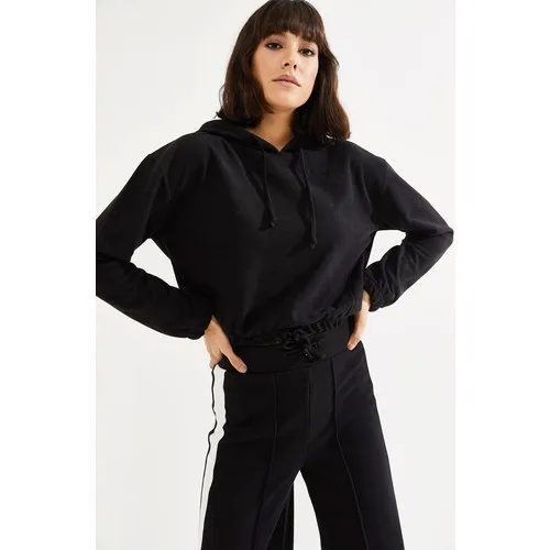 

Толстовка Женская с длинным рукавом и капюшоном