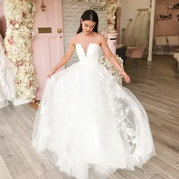 

Wedding Dress 2021 For Petite Sweetheart Floor Length White Tulle Lace Appliques Gorgeous Bridal Gowns Custom Made Sleeveless