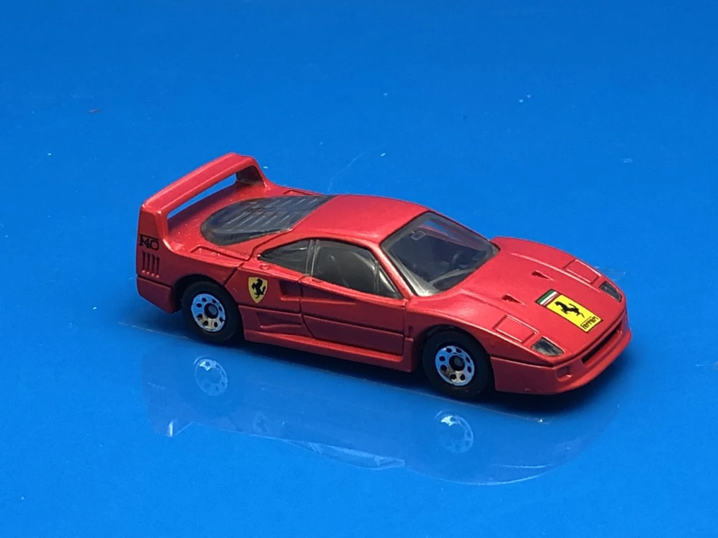 Matchbox 1/59 1988 Ferrari F40 Macao 