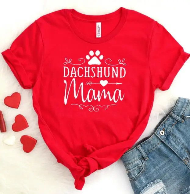 red tee white text Dachshund Mama Эстетическая футболка Веселая стильная сердце со стрелой Tumlr графическая футболка подарок матери собачья лапа хлопковые топы Tumblr футболка мама - Цвет: red tee white text