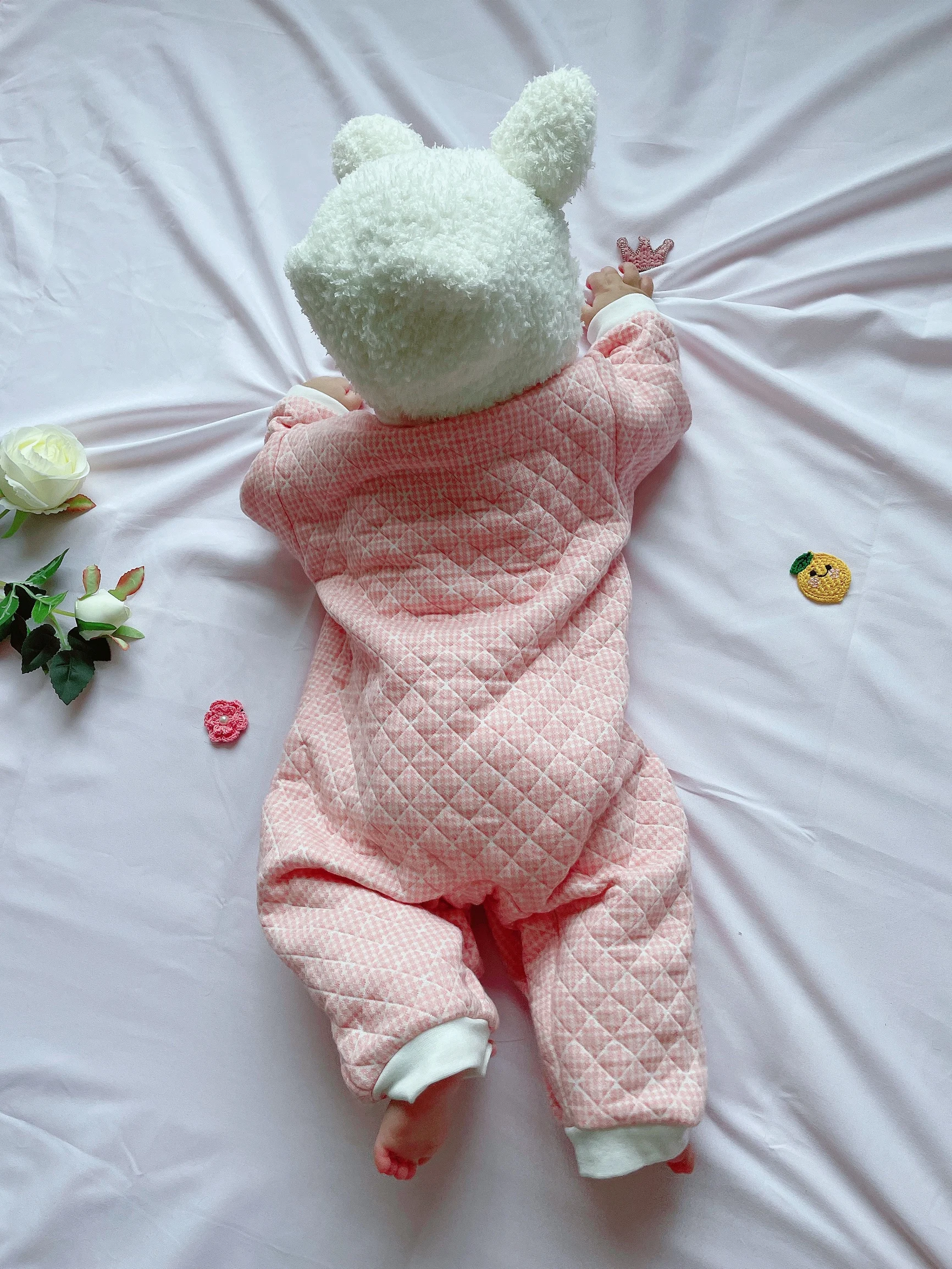 Newborn baby jumpsuit, baby boy and cotton covered foot jumpsuit.