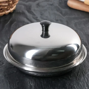 

Butter dish, 15 × 15 × 7.5 cm