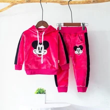 Повседневный теплый комплект одежды для маленьких девочек и мальчиков, детский костюм бархатная осенне-зимняя детская одежда с капюшоном и изображением Минни Маус для детей возрастом от 1 года до 7 лет