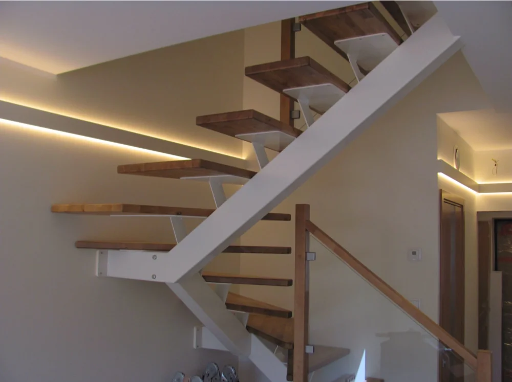 F214C7B3-A9D1-4166-AFB2-0DF1611F7E2C