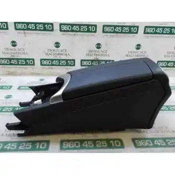 

CENTRAL ARMREST MERCEDES C CLASS (W205) LIM. C 250 CDI 4Matic BlueTEC (205.009) [16805235]