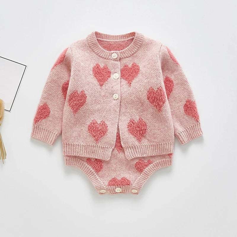 Sodawn/Коллекция года, милые комплекты одежды для младенцев комплект одежды для малышей куртка с принтом в виде сердца пальто+ комбинезон на лямках, комбинезон, комплект из 2 предметов, одежда для девочек