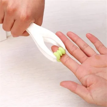

Plastic Mini Finger Massager Roller Face-lift Massage Face Shaper Relaxation Tools Body Slimmer Tool
