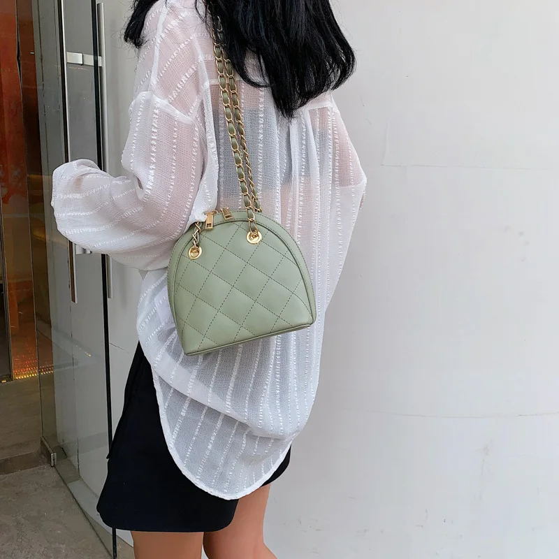 

The new 2019 new style simple fashion shell bag rhomboid chain bag 100 times oblique satchel bag