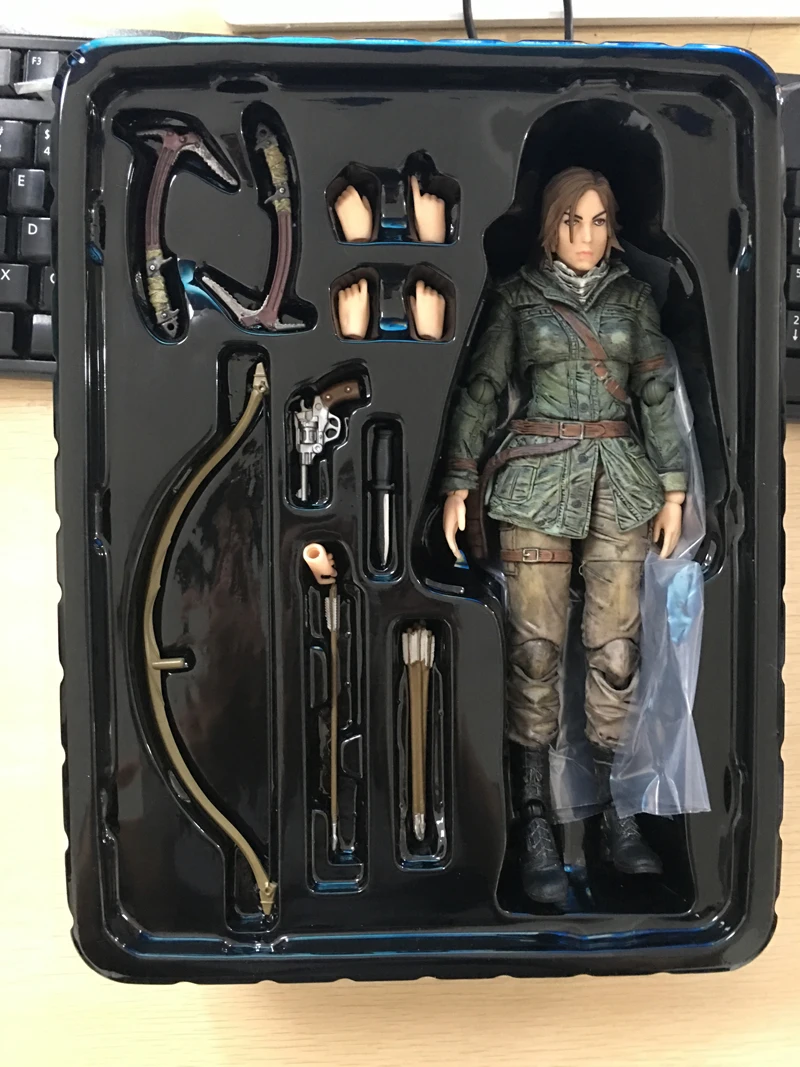 The Tomb Raider фигурка Лара Крофт Play Arts Kai Toys 1" 27 см - Цвет: no box