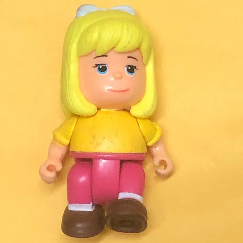E Горячая Распродажа, подвижная мультяшная игрушка Caillou heidi 6 см, ПВХ фигурка - Цвет: E