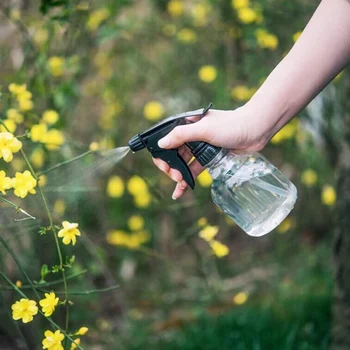 

Spray Bottle Compact Reusable Room Freshener Cleaning Supplies 250ML Hand-pressed Plastic Spray Can PI669