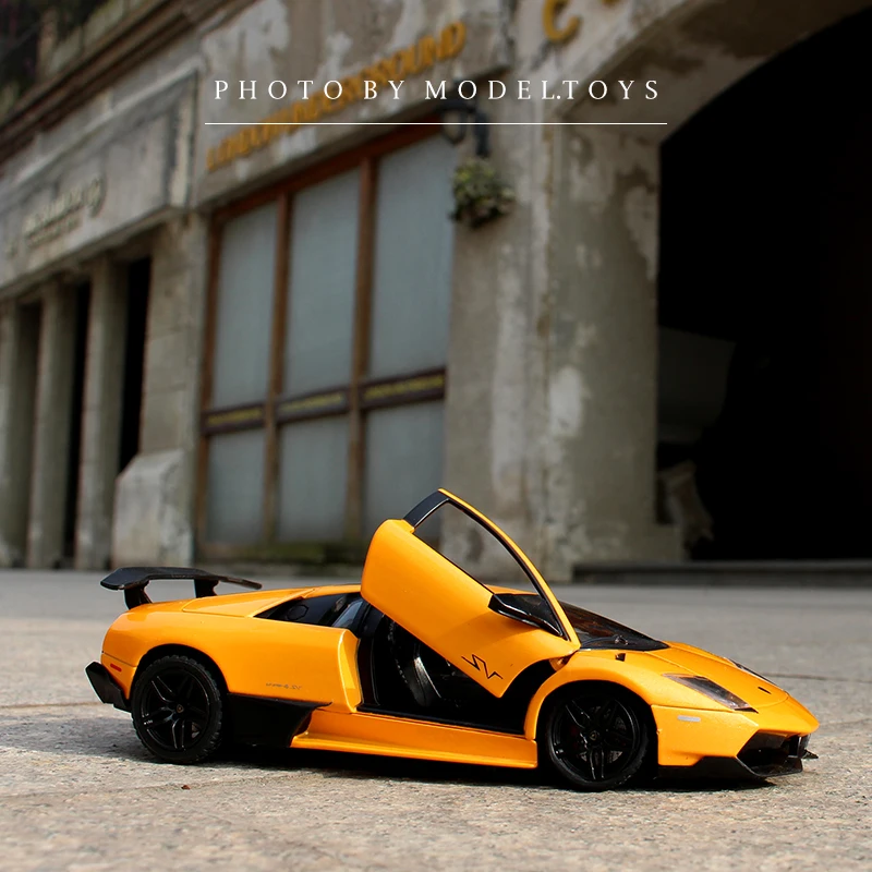 Bburago 1:24 Lamborghini LP670-4SV сплав модель автомобиля бойфренд подарок моделирование сплав коллекция автомобилей