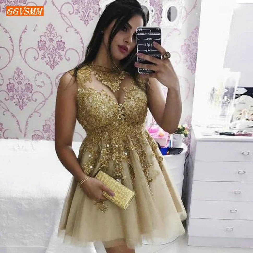 

Fashion Gold Short Prom Dresses O Neck Appliqued Lace Knee Length Sexy Prom Gown Sleeveless Tulle A Line Formal Homecoming Dress