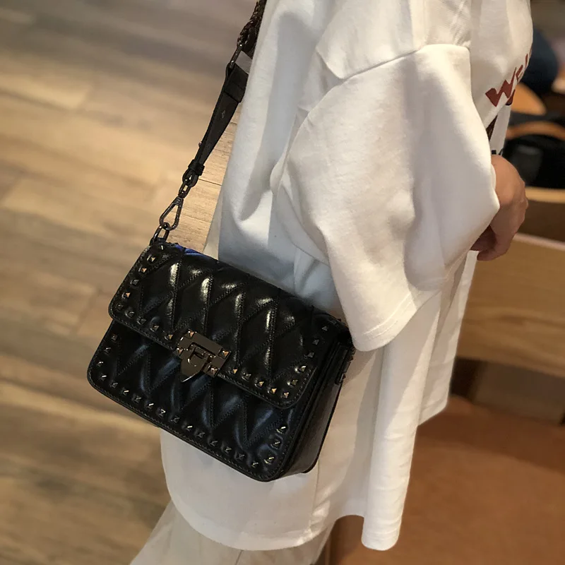 

Guangzhou Bag Cool First Layer Oil Wax Cowhide Top Grade New Style Trend of Fashion liu ding bao Versatile WOMEN'S Shoulder Bag